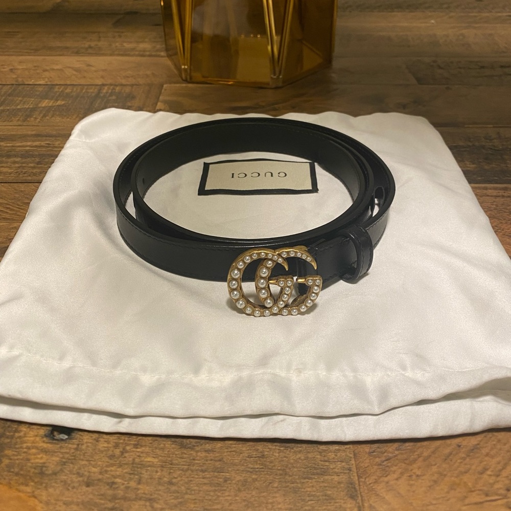 Gucci leather belt with pearly buckle size 85
